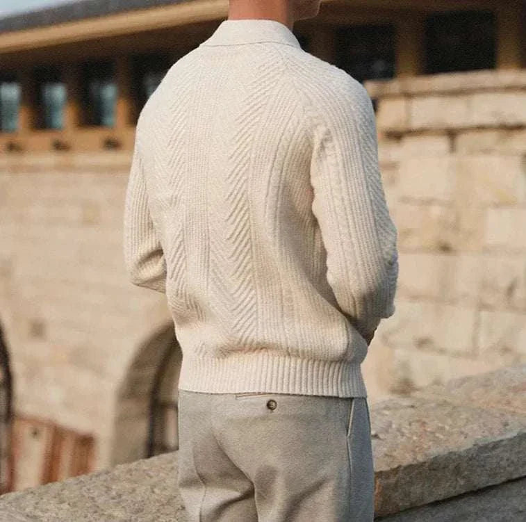 Men's Lapel Sweater in Autumn Style